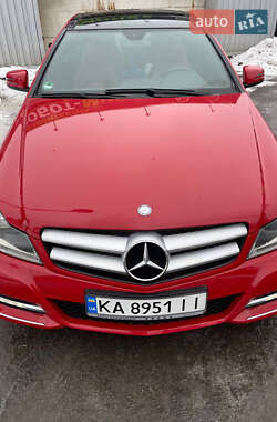Купе Mercedes-Benz C-Class 2011 в Киеве