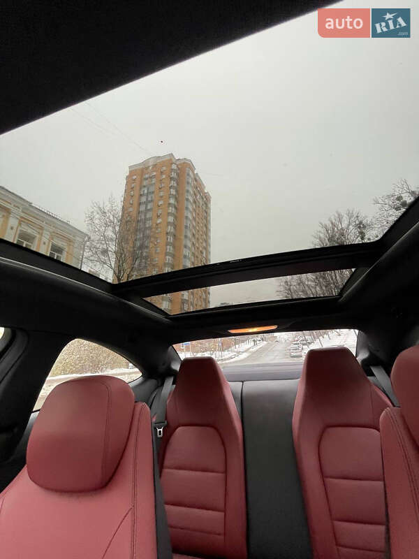 Купе Mercedes-Benz C-Class 2011 в Киеве