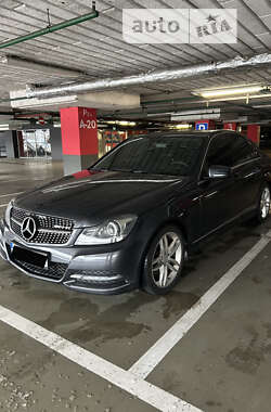 Седан Mercedes-Benz C-Class 2012 в Киеве