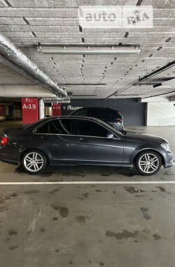 Седан Mercedes-Benz C-Class 2012 в Киеве