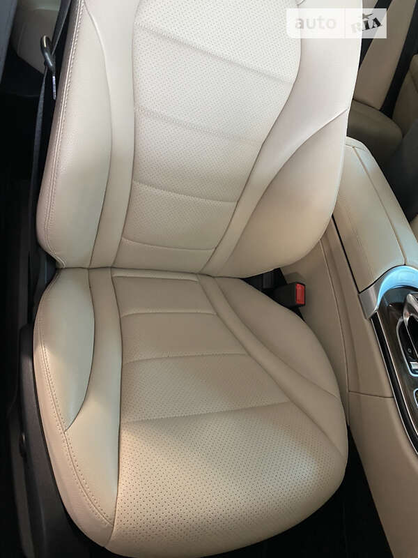 Седан Mercedes-Benz C-Class 2015 в Киеве