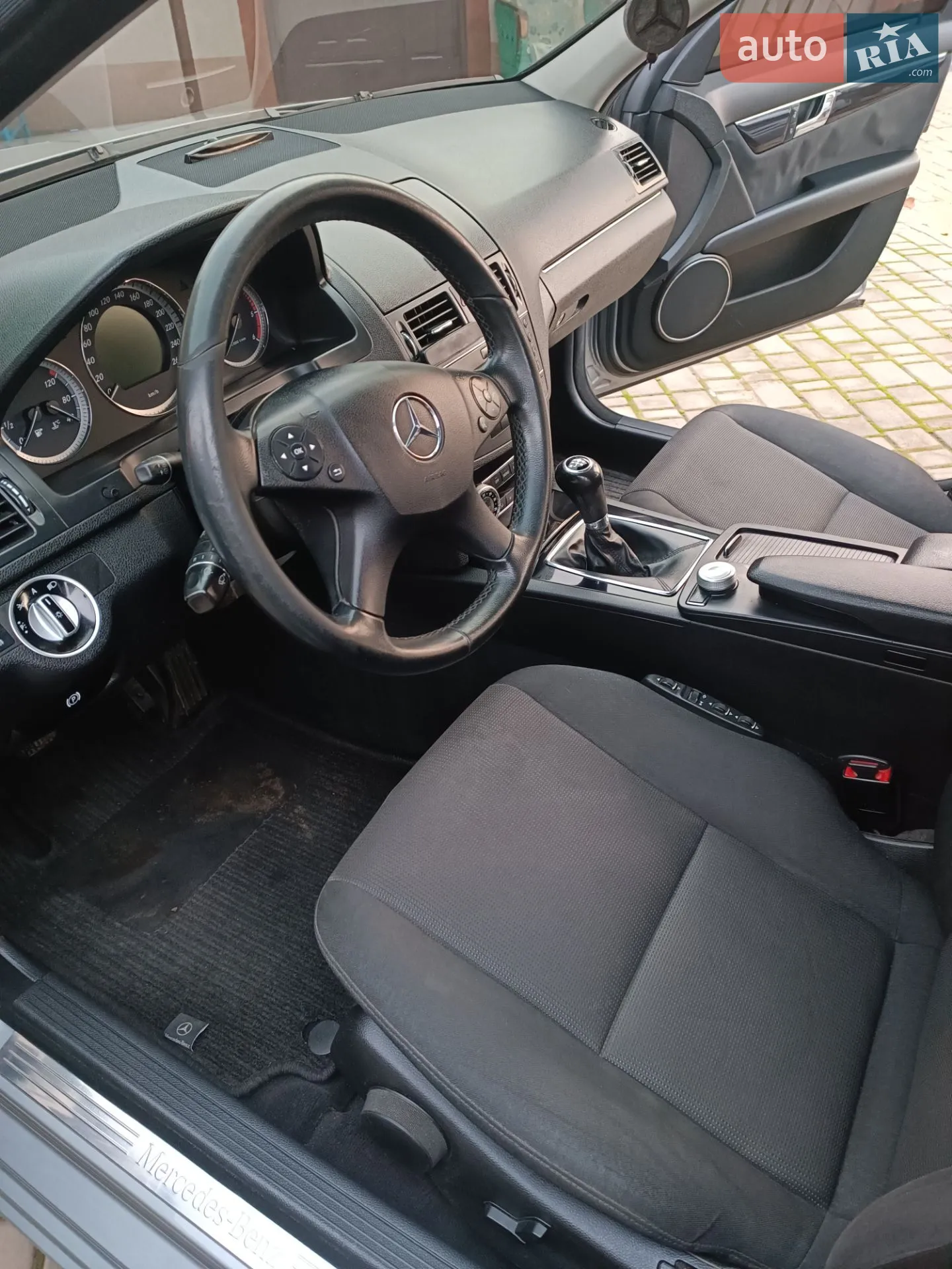 2010 Mercedes-Benz C-klasse - мініатюра 10