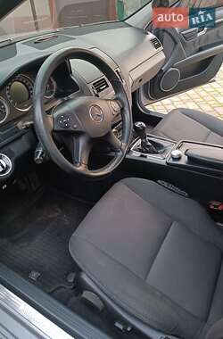 Универсал Mercedes-Benz C-Class 2010 в 