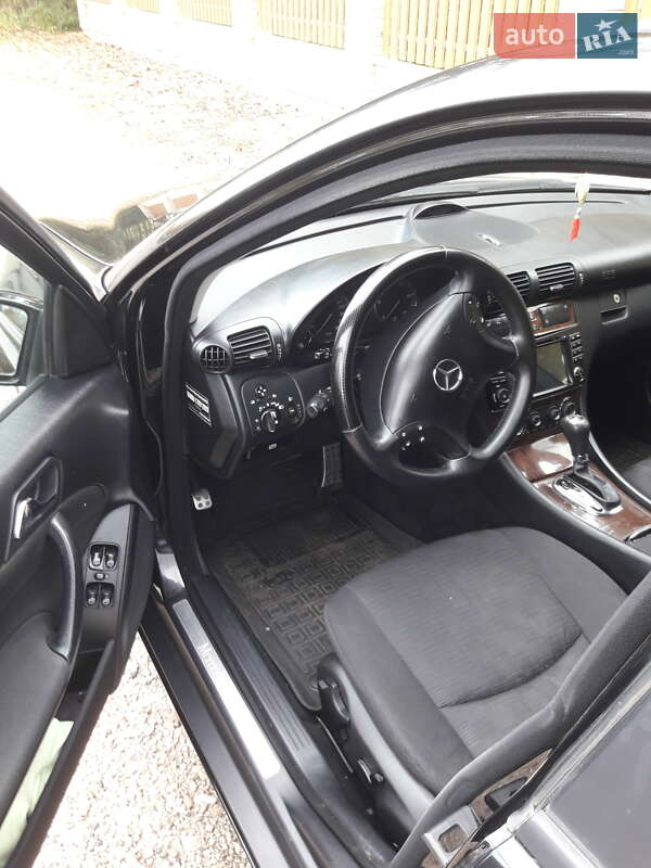 Универсал Mercedes-Benz C-Class 2006 в Коломые