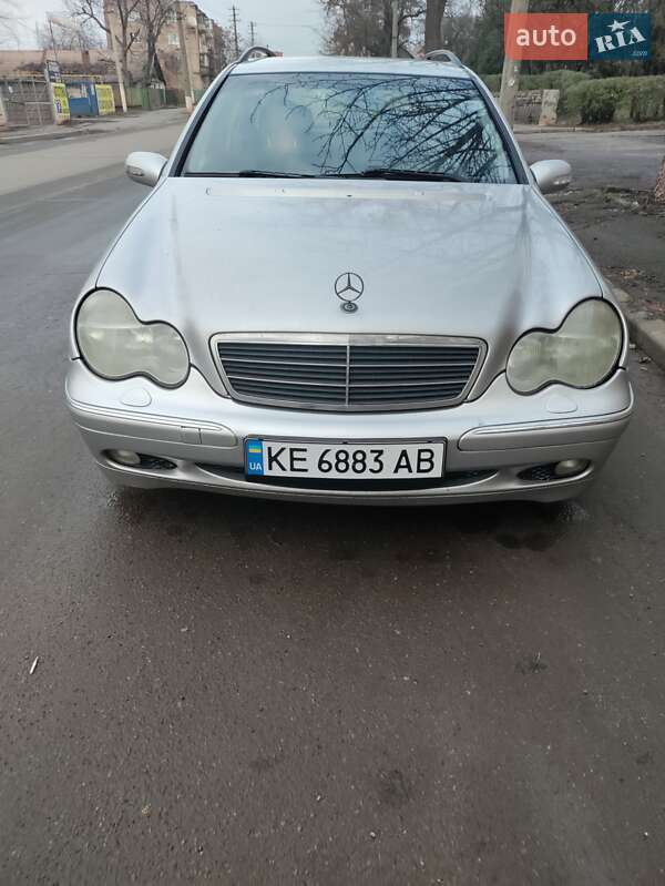 Универсал Mercedes-Benz C-Class 2003 в Киеве