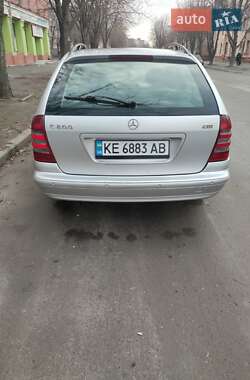 Универсал Mercedes-Benz C-Class 2003 в 