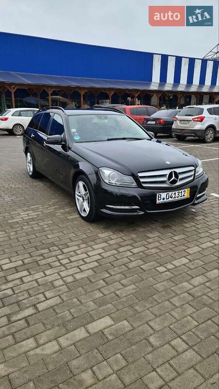 Универсал Mercedes-Benz C-Class 2012 в Староконстантинове