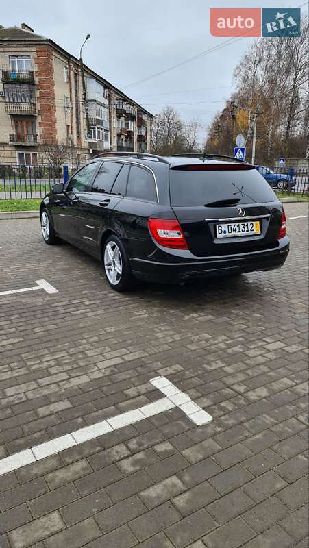 Универсал Mercedes-Benz C-Class 2012 в Староконстантинове