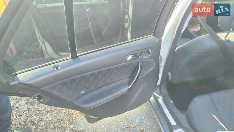 Универсал Mercedes-Benz C-Class 2002 в Ракитном