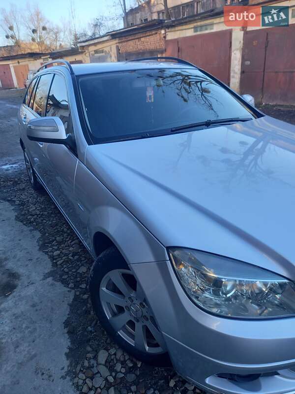 Универсал Mercedes-Benz C-Class 2007 в Стрые