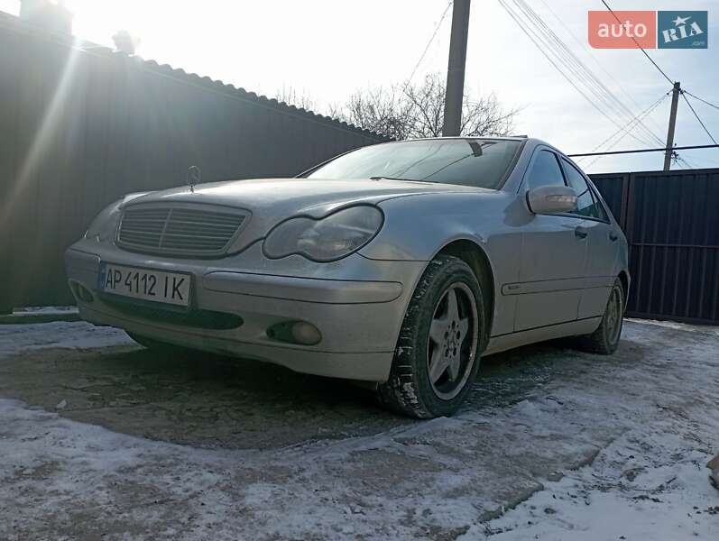 Седан Mercedes-Benz C-Class 2003 в Запорожье
