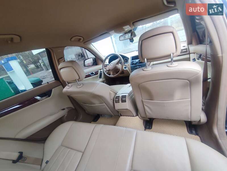 Седан Mercedes-Benz C-Class 2007 в Обухове