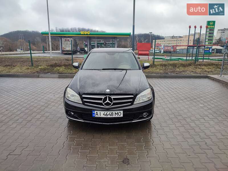 Седан Mercedes-Benz C-Class 2007 в Обухове