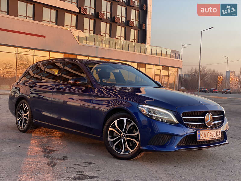 Универсал Mercedes-Benz C-Class 2019 в Киеве