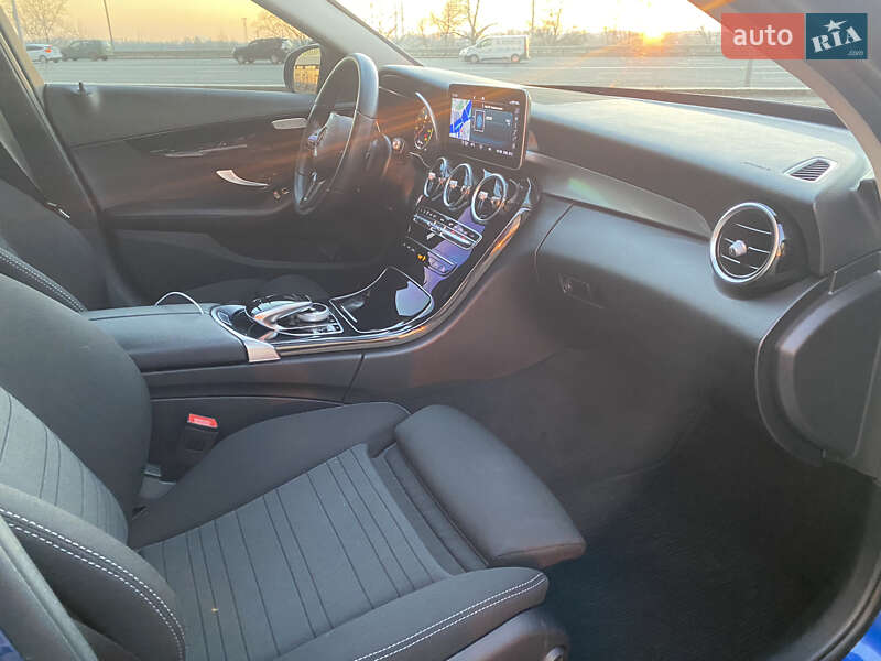 Универсал Mercedes-Benz C-Class 2019 в Киеве