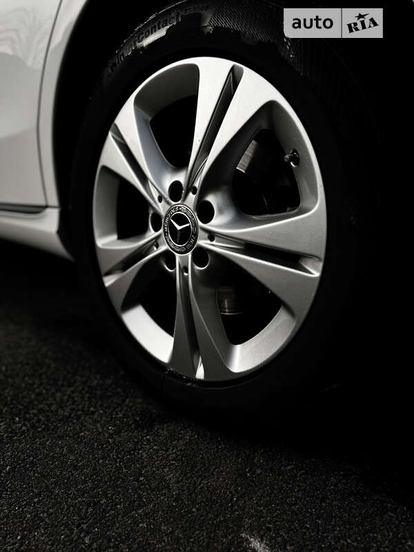 Універсал Mercedes-Benz C-Class 2019 в Вишгороді