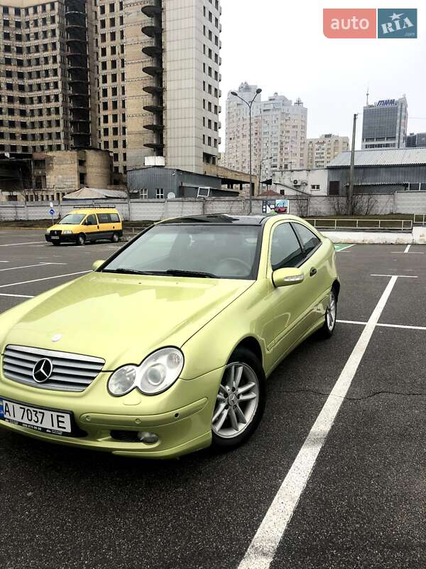 Купе Mercedes-Benz C-Class 2004 в Житомире