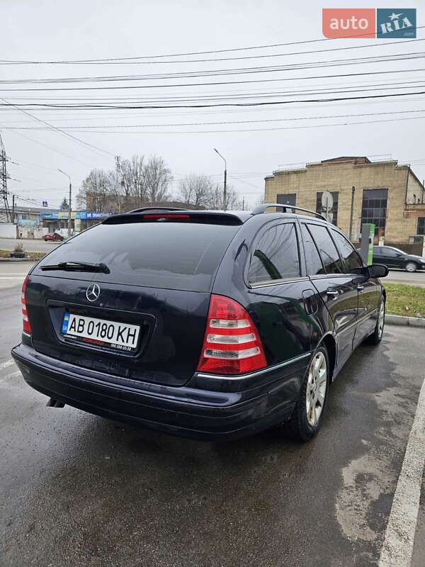Универсал Mercedes-Benz C-Class 2004 в Виннице