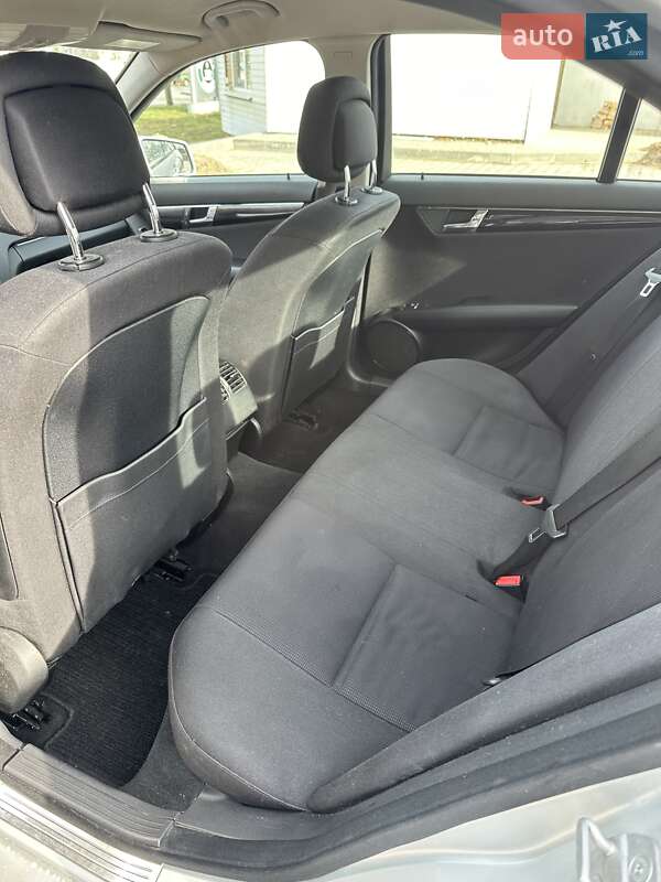 Седан Mercedes-Benz C-Class 2010 в Виннице