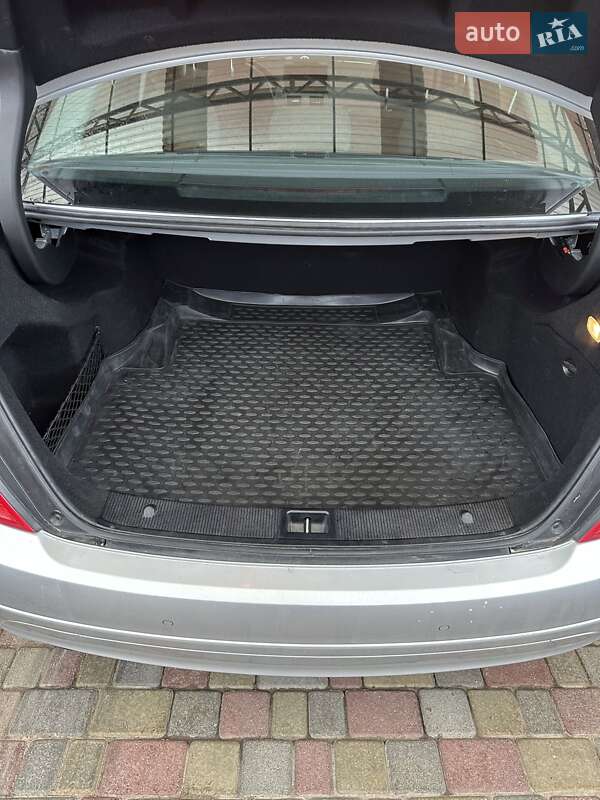 Седан Mercedes-Benz C-Class 2010 в Виннице