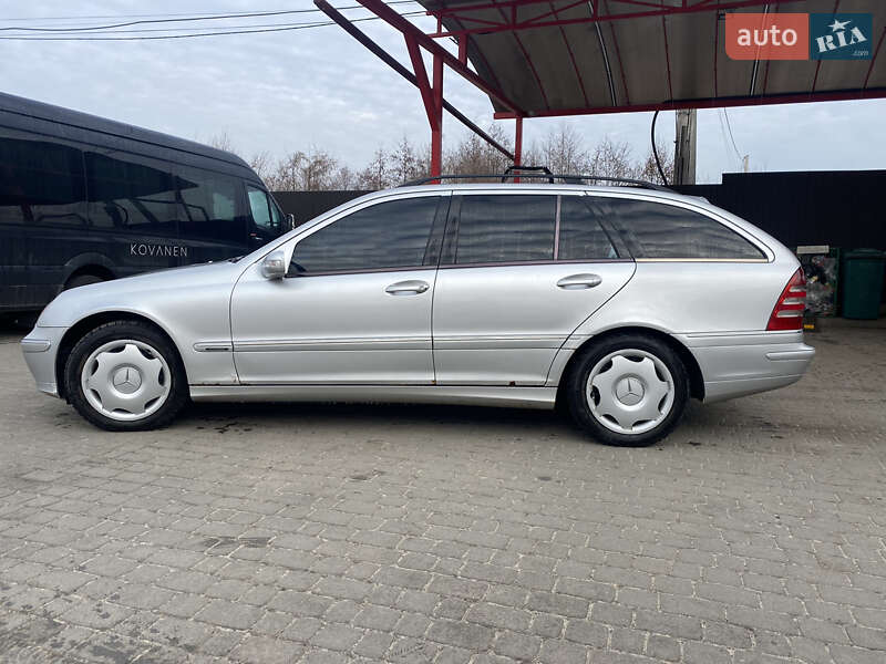 Универсал Mercedes-Benz C-Class 2003 в Яворове