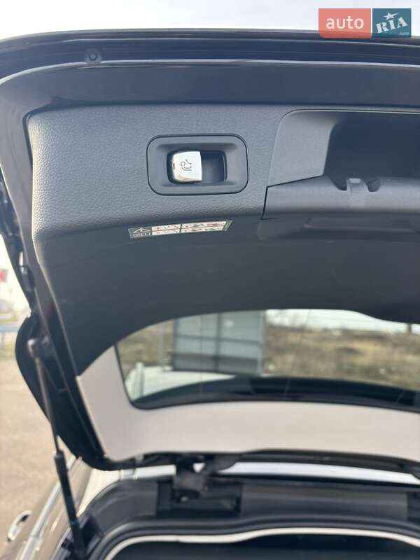 Универсал Mercedes-Benz C-Class 2019 в Одессе