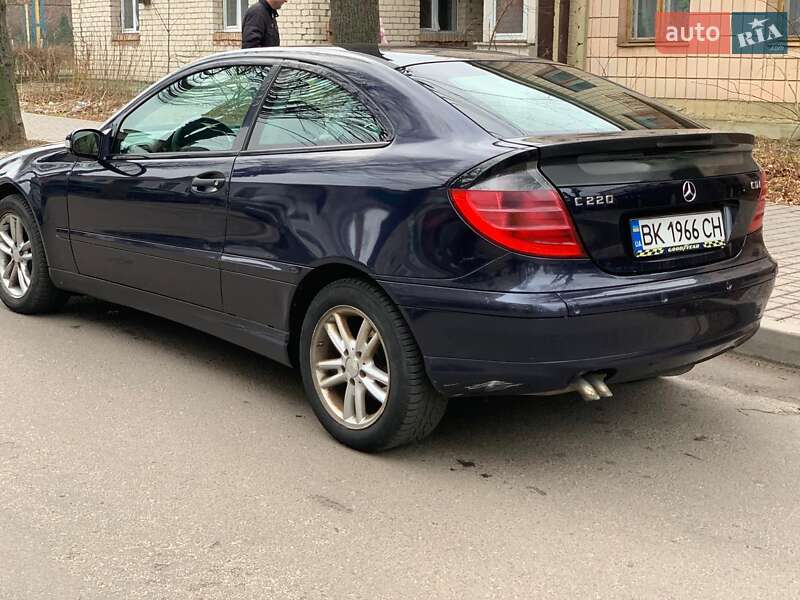 Седан Mercedes-Benz C-Class 2003 в Ровно