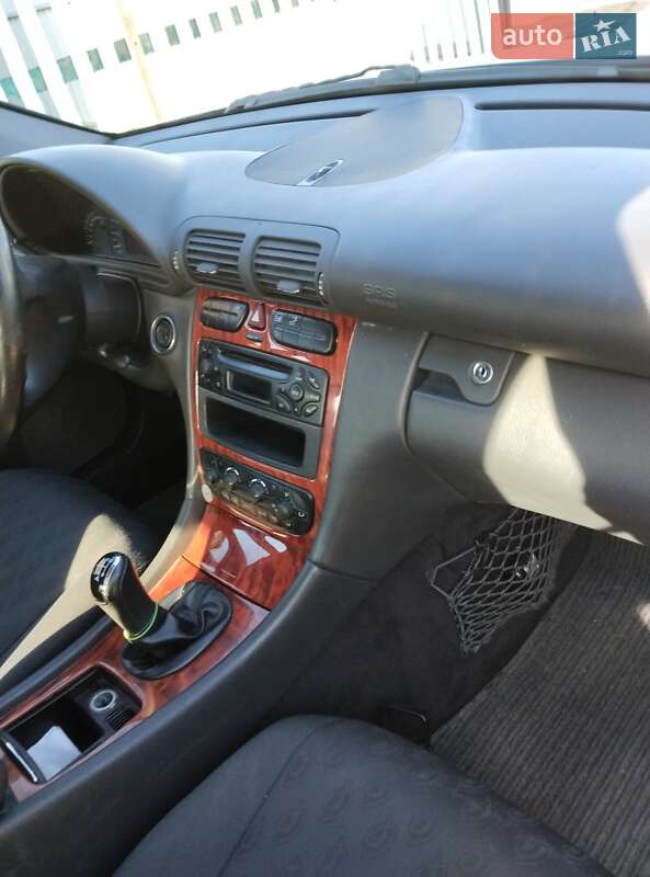 Седан Mercedes-Benz C-Class 2003 в Запорожье
