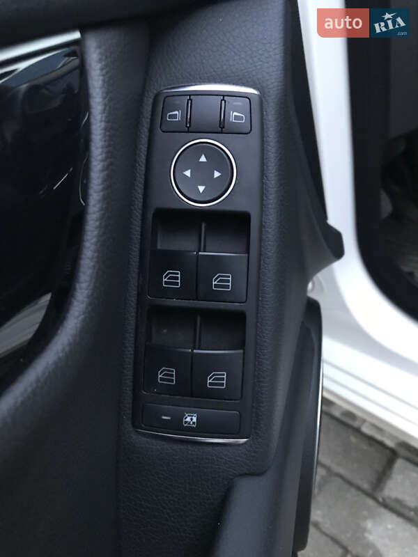 Седан Mercedes-Benz C-Class 2011 в Запорожье