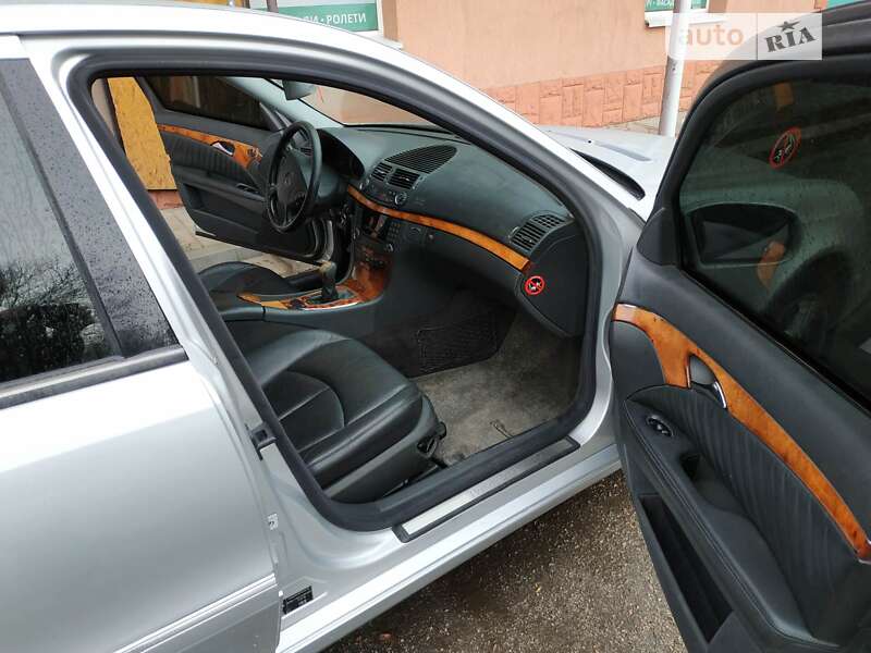 Седан Mercedes-Benz C-Class 2003 в Павлограді