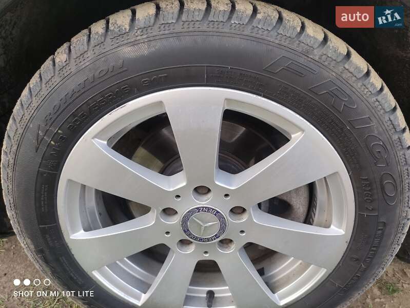 Универсал Mercedes-Benz C-Class 2009 в Львове фото 15 Универсал Mercedes-Benz C-Class 2009 в Львове