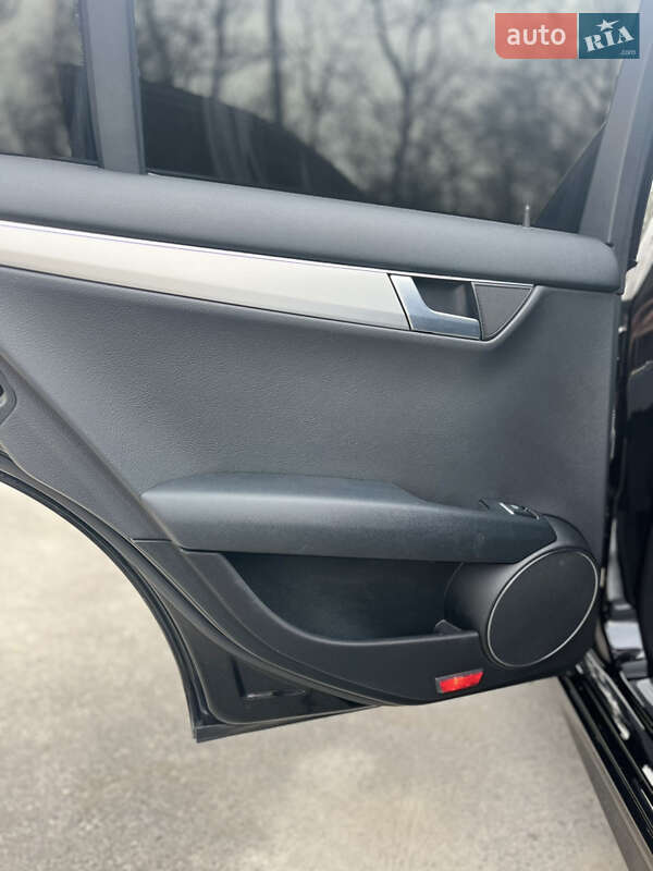 Седан Mercedes-Benz C-Class 2013 в Запорожье фото 15 Седан Mercedes-Benz C-Class 2013 в Запорожье