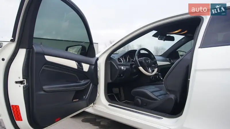 Mercedes-Benz C-Class 2011 VIN WDD2043491F718743 фото оголошення 5 з 42