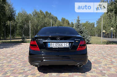 Седан Mercedes-Benz C-Class 2011 в Києві