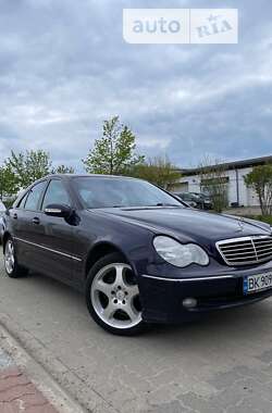 Седан Mercedes-Benz C-Class 2001 в Рокитному