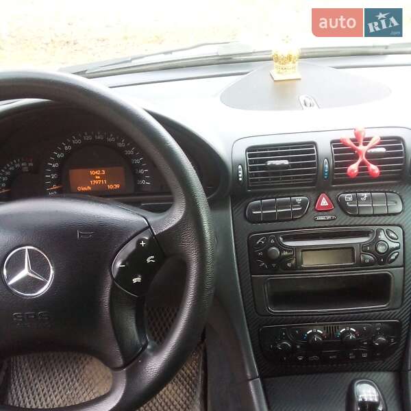 Седан Mercedes-Benz C-Class 2001 в Березному