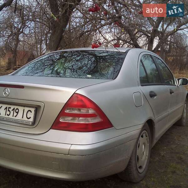 Седан Mercedes-Benz C-Class 2001 в Березному