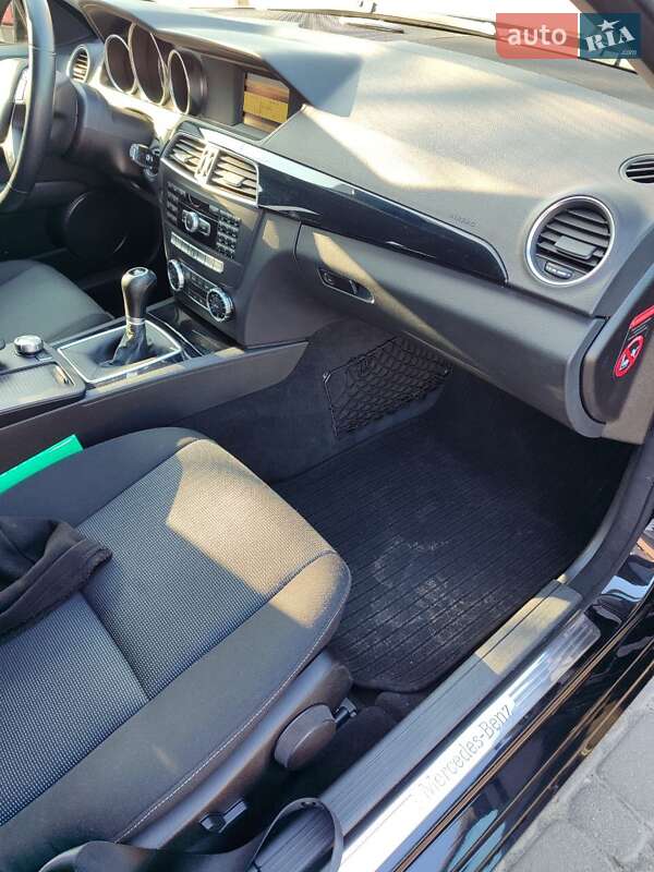 Универсал Mercedes-Benz C-Class 2012 в Черкассах