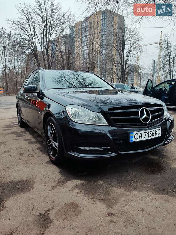 Mercedes-Benz C-Class 2012