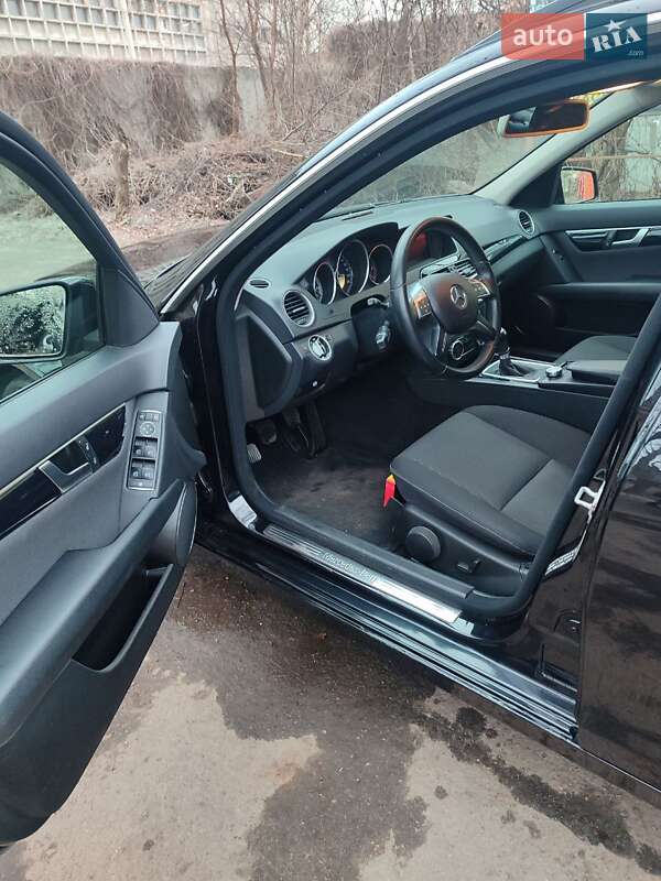 Универсал Mercedes-Benz C-Class 2012 в Черкассах