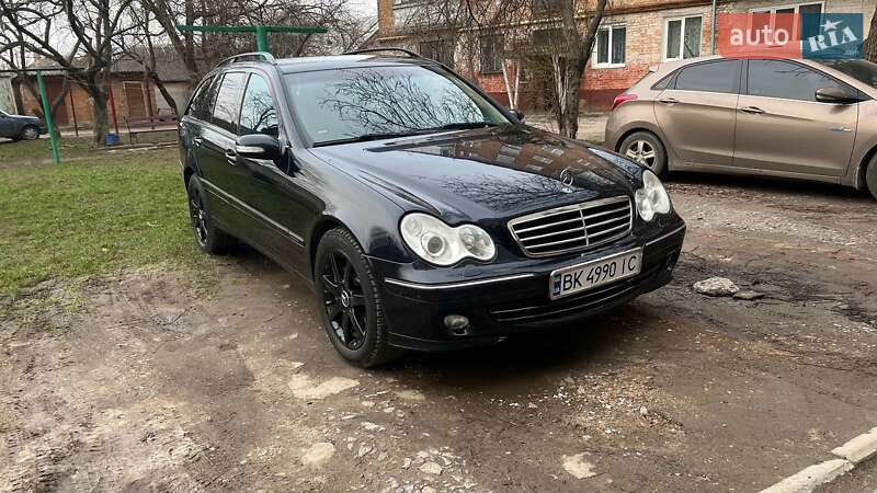 Универсал Mercedes-Benz C-Class 2005 в Ровно