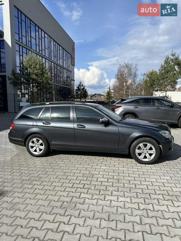 Универсал Mercedes-Benz C-Class 2008 в Ровно