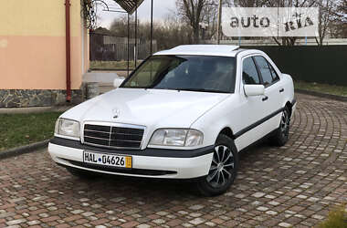 Седан Mercedes-Benz C-Class 1996 в Городенці