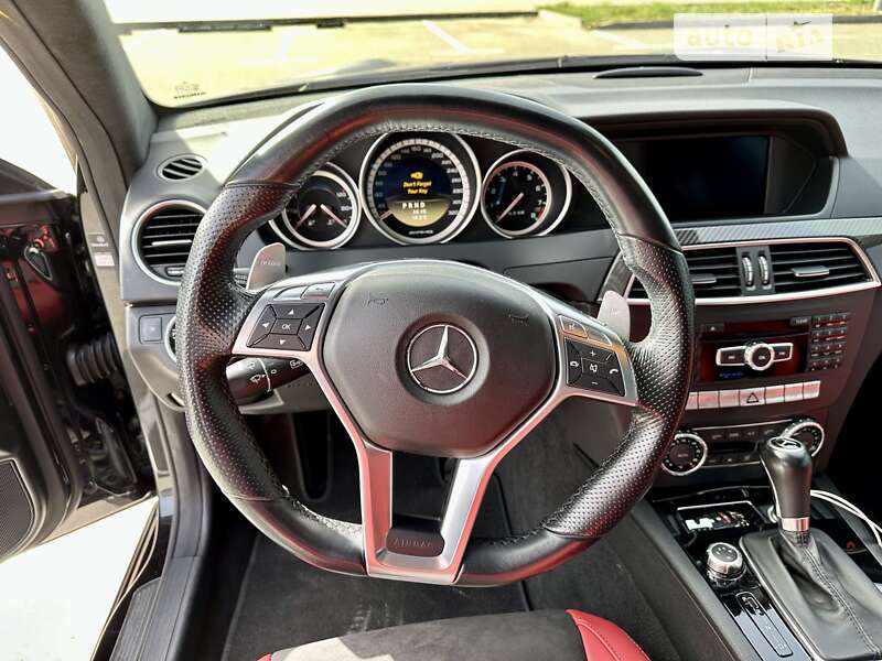 Купе Mercedes-Benz C-Class 2011 в Киеве