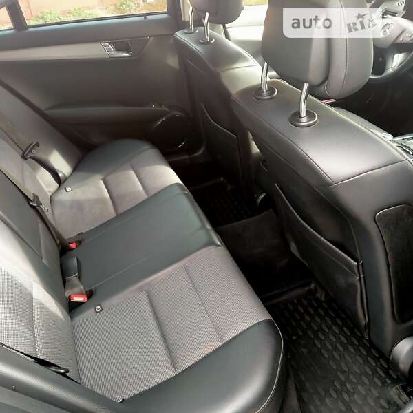 Седан Mercedes-Benz C-Class 2008 в Житомире фото 10 Седан Mercedes-Benz C-Class 2008 в Житомире