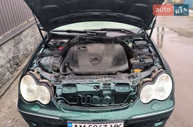 Седан Mercedes-Benz C-Class 2004 в Житомирі