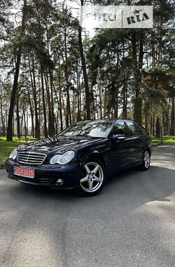 Універсал Mercedes-Benz C-Class 2006 в Чернігові