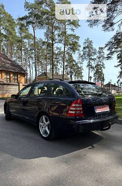 Універсал Mercedes-Benz C-Class 2006 в Чернігові