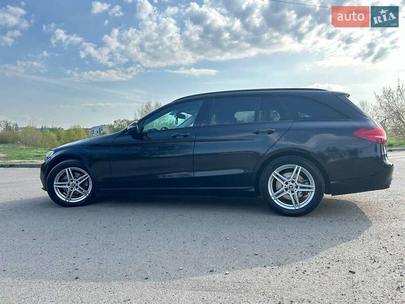 Универсал Mercedes-Benz C-Class 2015 в Киеве