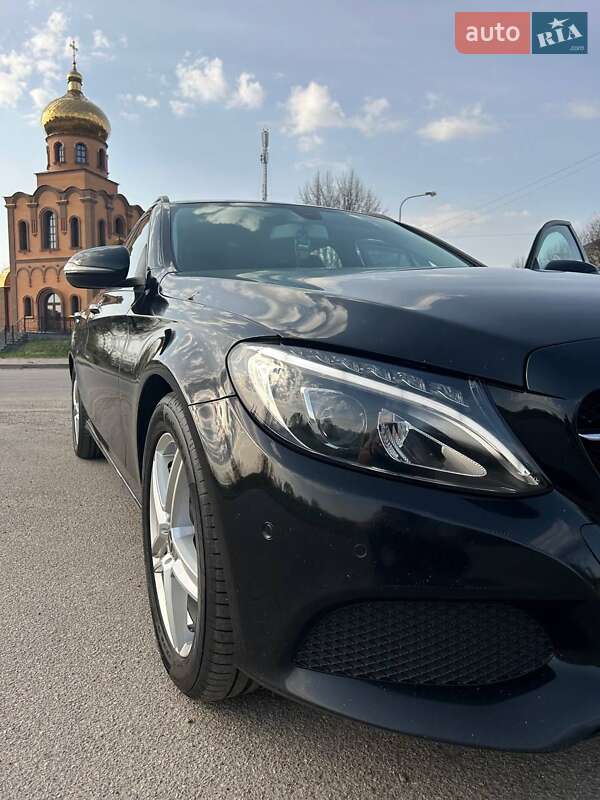 Универсал Mercedes-Benz C-Class 2015 в Киеве